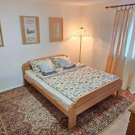 Quarto em Acomodações Particulares Fatima *